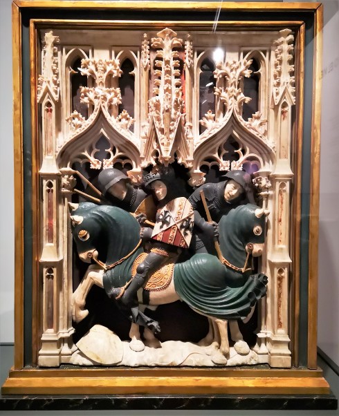 Pere Oller (atrib.). Ceremonia funeraria llamada “correr las armas”. 1412-1417. Alabastro policromado. Museo del Louvre, París.jpg